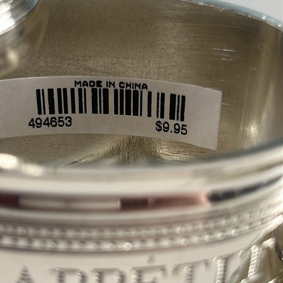 Williams Sonoma silvertone Bon Appetit Napkin Rings, Set of 8 - Picture 3 of 7